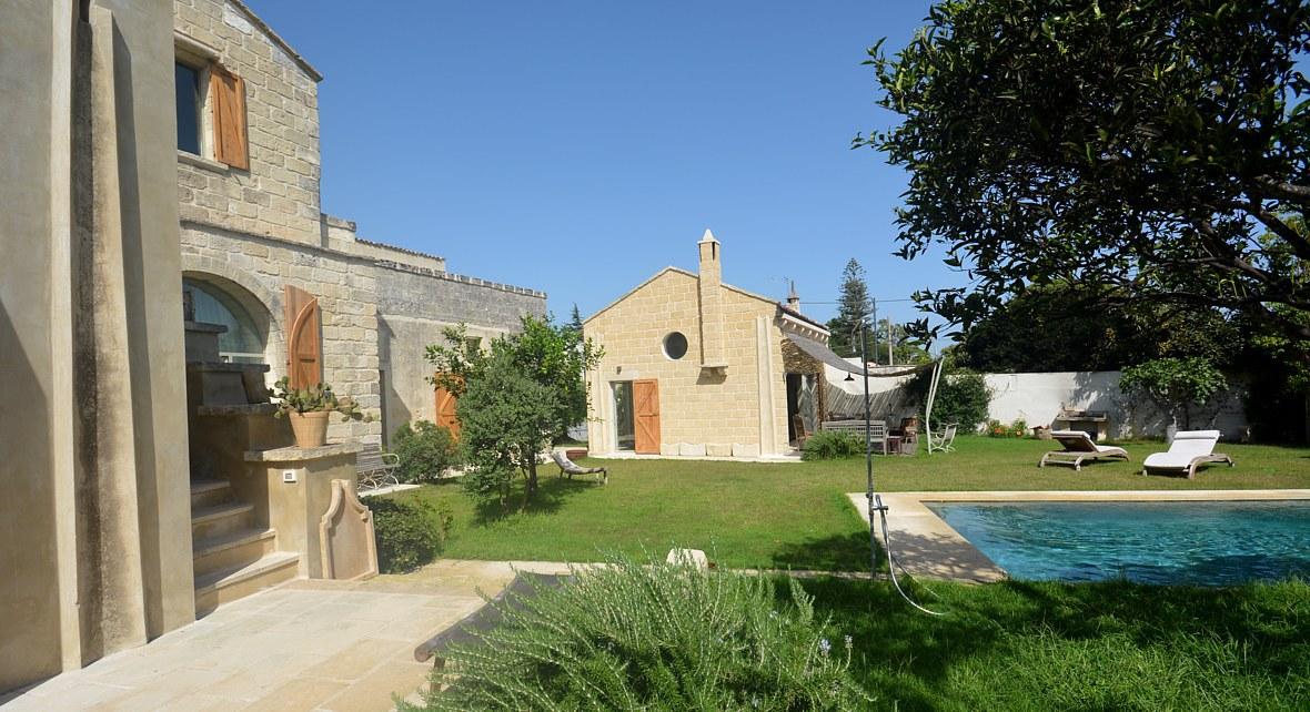 Garden swimming pool